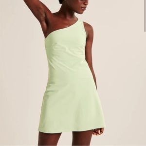 NWT Abercrombie and Fitch Travelers Dress One-Shoulder Green S tall